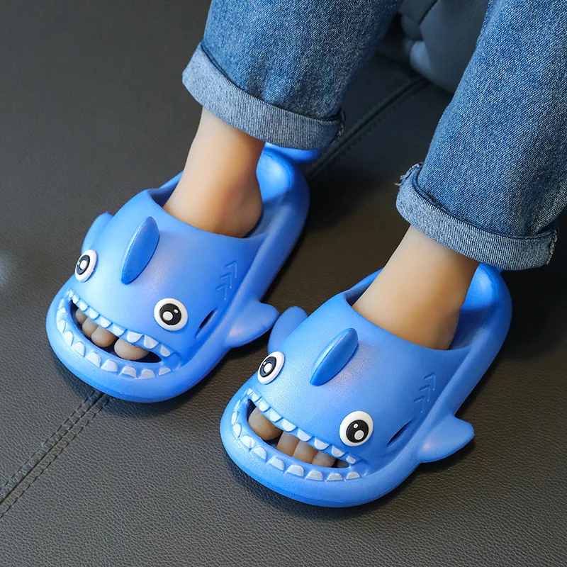 Summer Children Slippers Thick Sole EVA Shark Slippers Non-Slip Soft Bottom Baby Sandals Kids Shark Slides Home Shoes