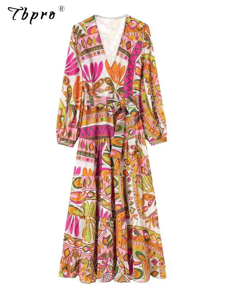 

Платье женское ТРАПЕЦИЕВИДНОЕ с пышными рукавами и V-образным вырезом