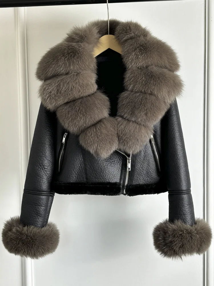 Женская куртка из искусственного меха ягненка
