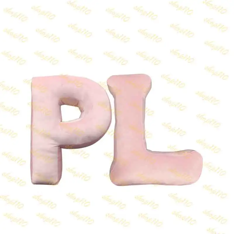 

Бархатная подушка-буква