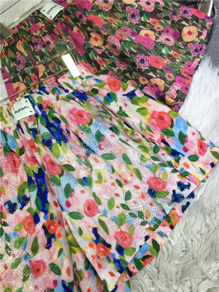 2023 New Fashion Summer Women Hot Shorts Hot Drilling Printed Floral Wide Leg Pants All-match Elastic High Waist A-line Shorts