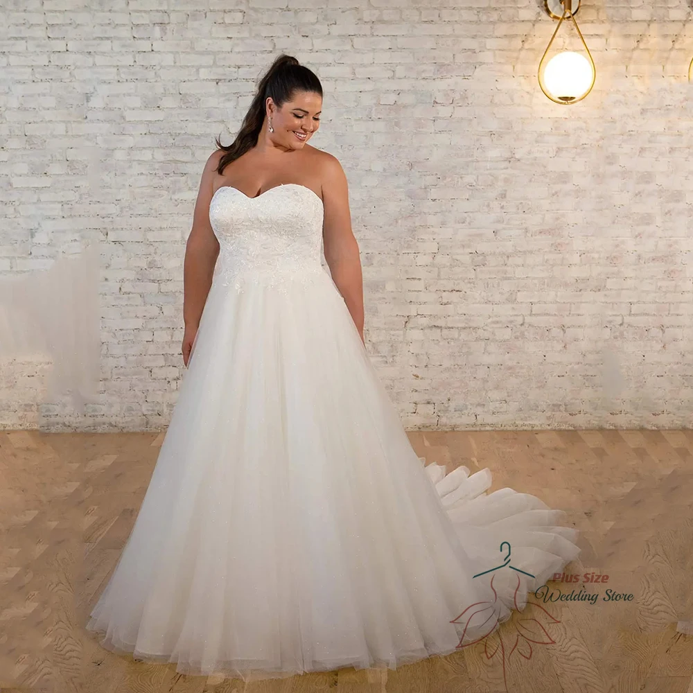 

Modern Wedding Dress For Women Plus Size Sweetheart Sleeveless Bride Gown Tulle A-Line Sweep Train Lace Applique Robe De Mariée