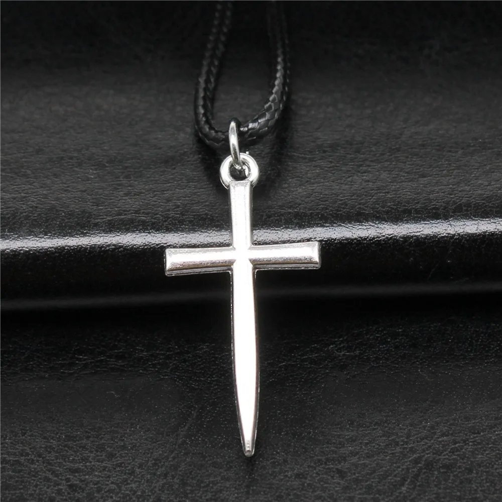 

Ожерелье-цепочка унисекс из искусственной кожи, винтажный кулон в ретро стиле под старину и серебро, крест 35 х18 мм, цвет черный