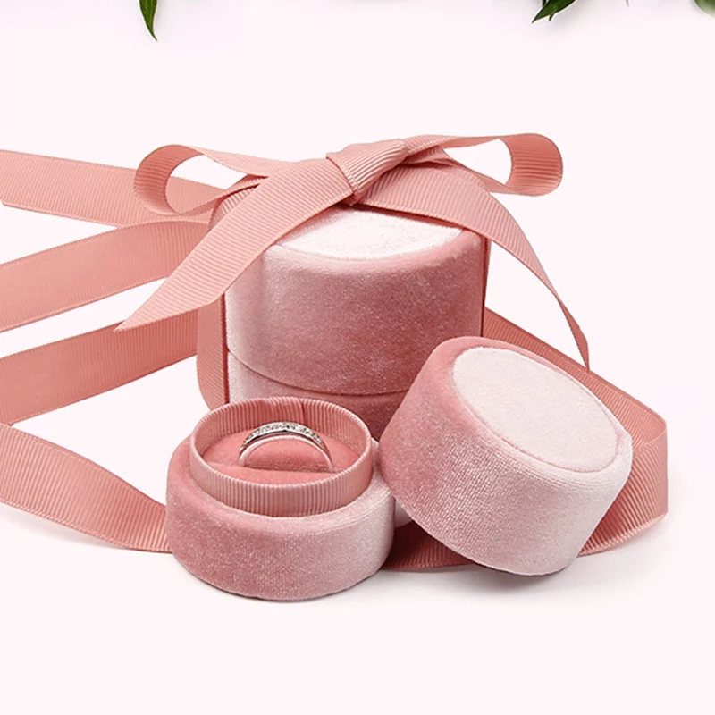 

Cylindrical Flannel Proposal Ring Box Sweet Pink Jewelry Storage Box Earrings Pendant Packaging Box Organizer Gift Box Wholesale