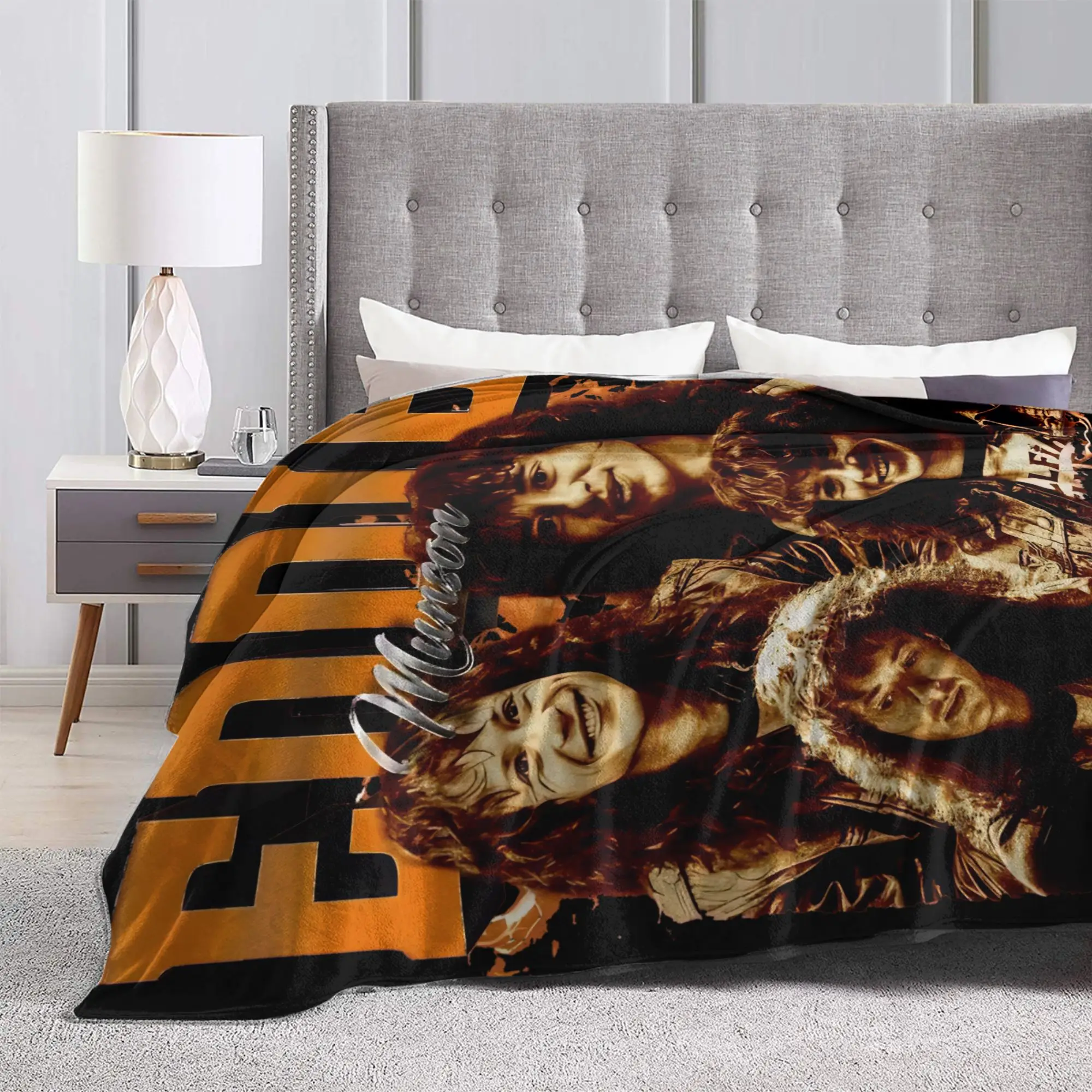 Фото Eddie Munson  Flannel Blankets Winter American TV Series Super Warm Bedding Throws for Children Couch Bed Graphic Sofa Bed Cover №4