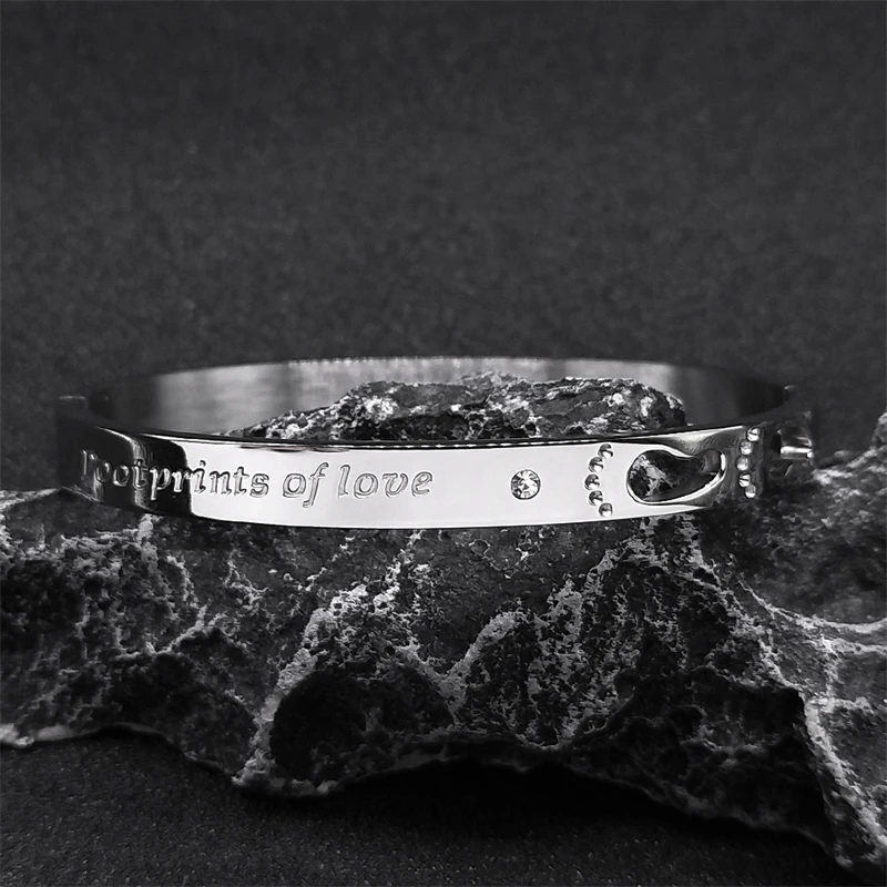 Модный браслет с надписью Следы любви для женщин и мужчин из нержавеющей стали