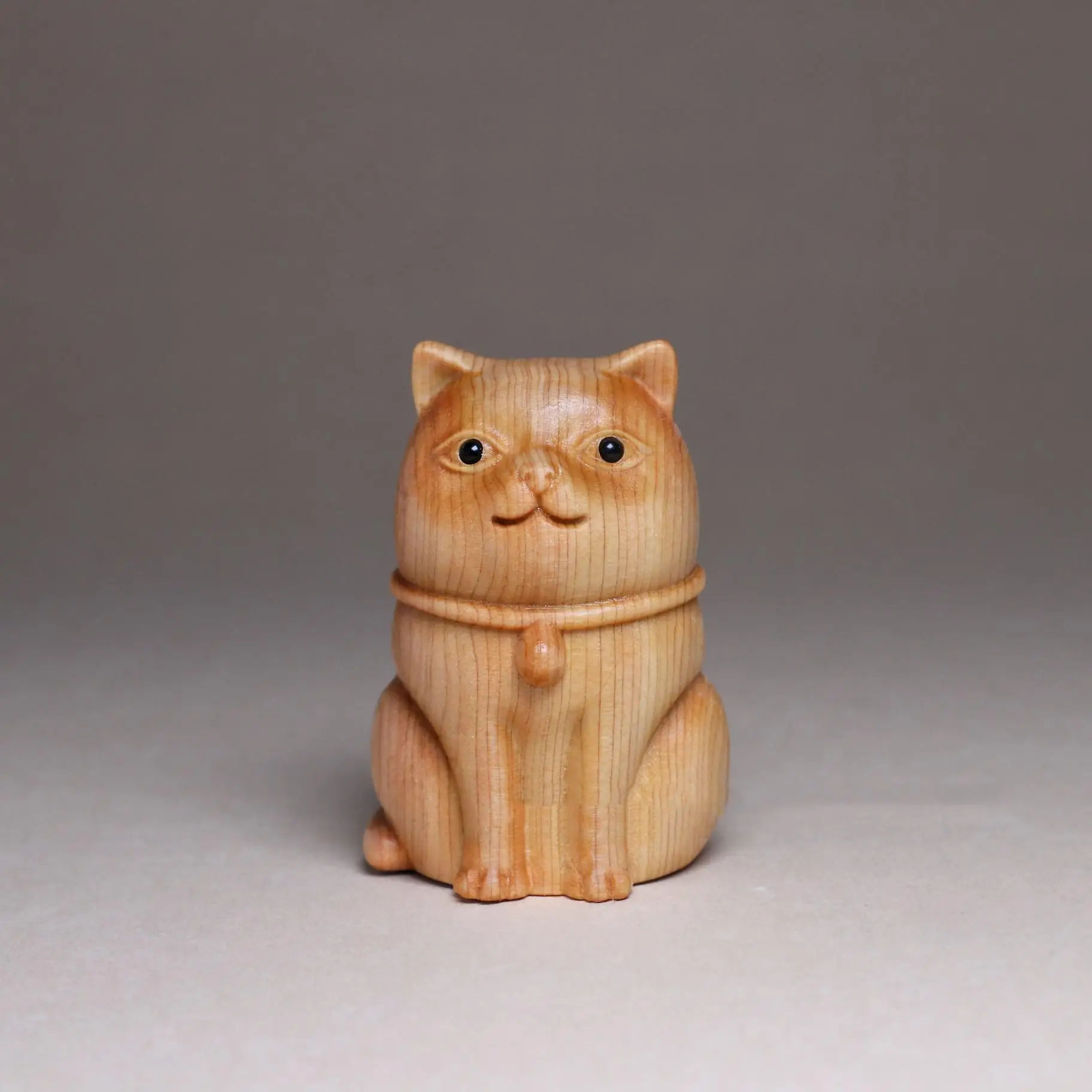 

Деревянная резная фигурки Lucky Cat