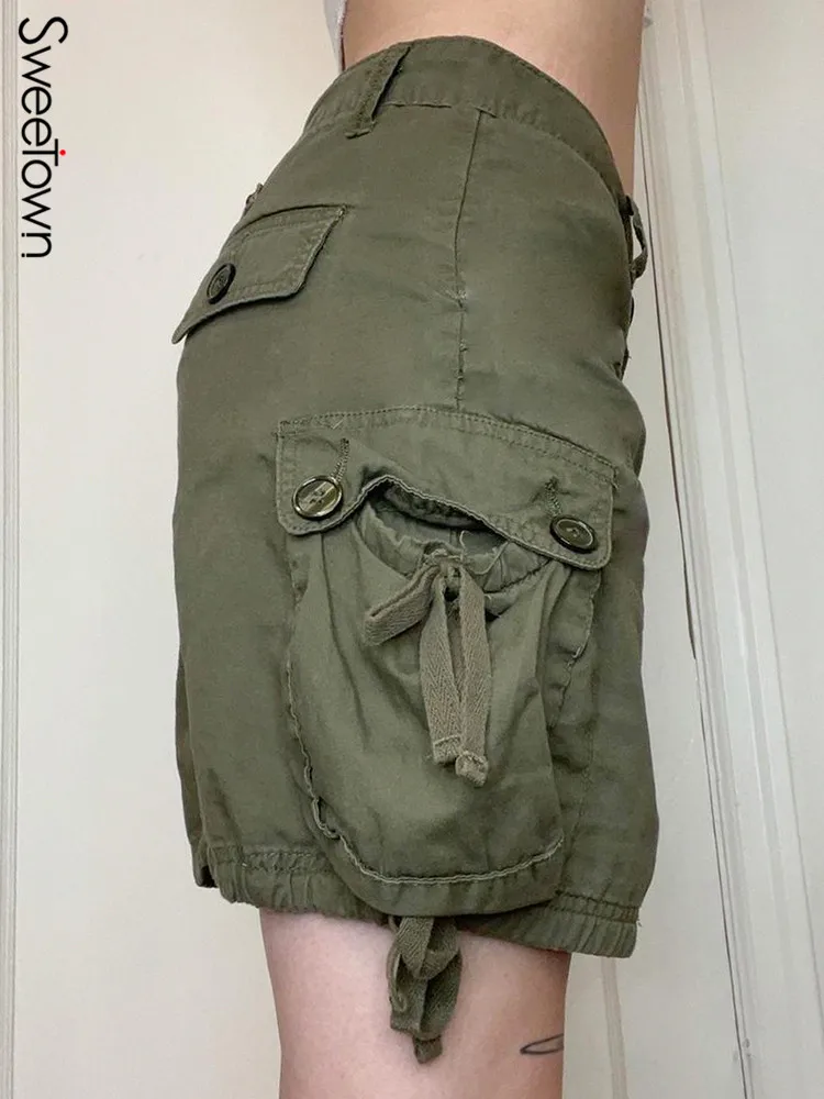 Sweetown Military Grün Kordelzug Saum Casual Mini Röcke Frauen Taschen Patchwork Niedrigen Taille Preppy Streetwear Baumwolle Rock