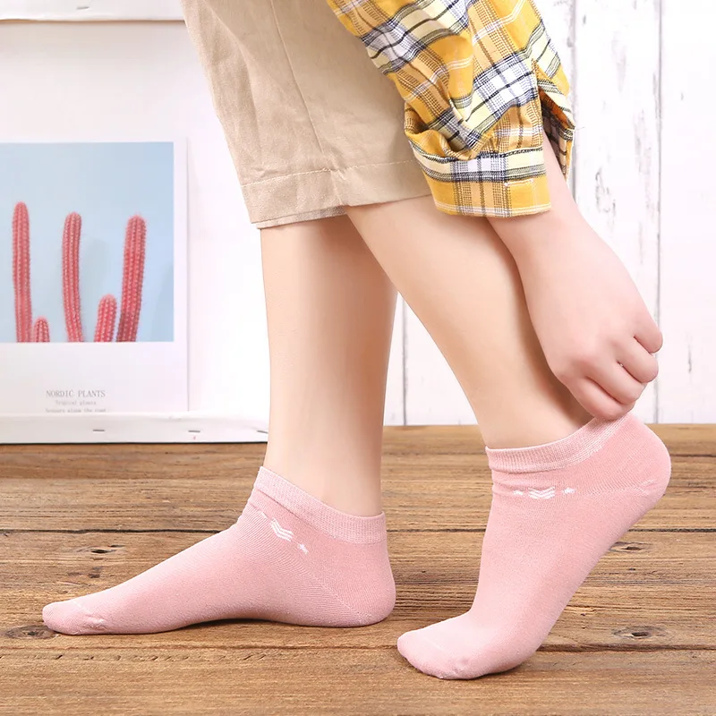 5PAIRS Women's Spring and Summer New Arrival Invisible Socks Cotton Women's Sweat Absorption Deodorant Ankle Socks Thin