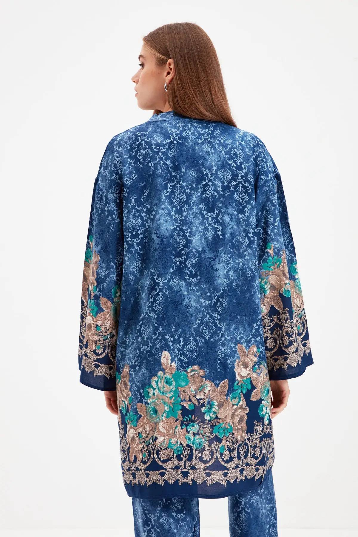 

Trendyol Patterned Kimono & Kaftan TCTSS21KK0008