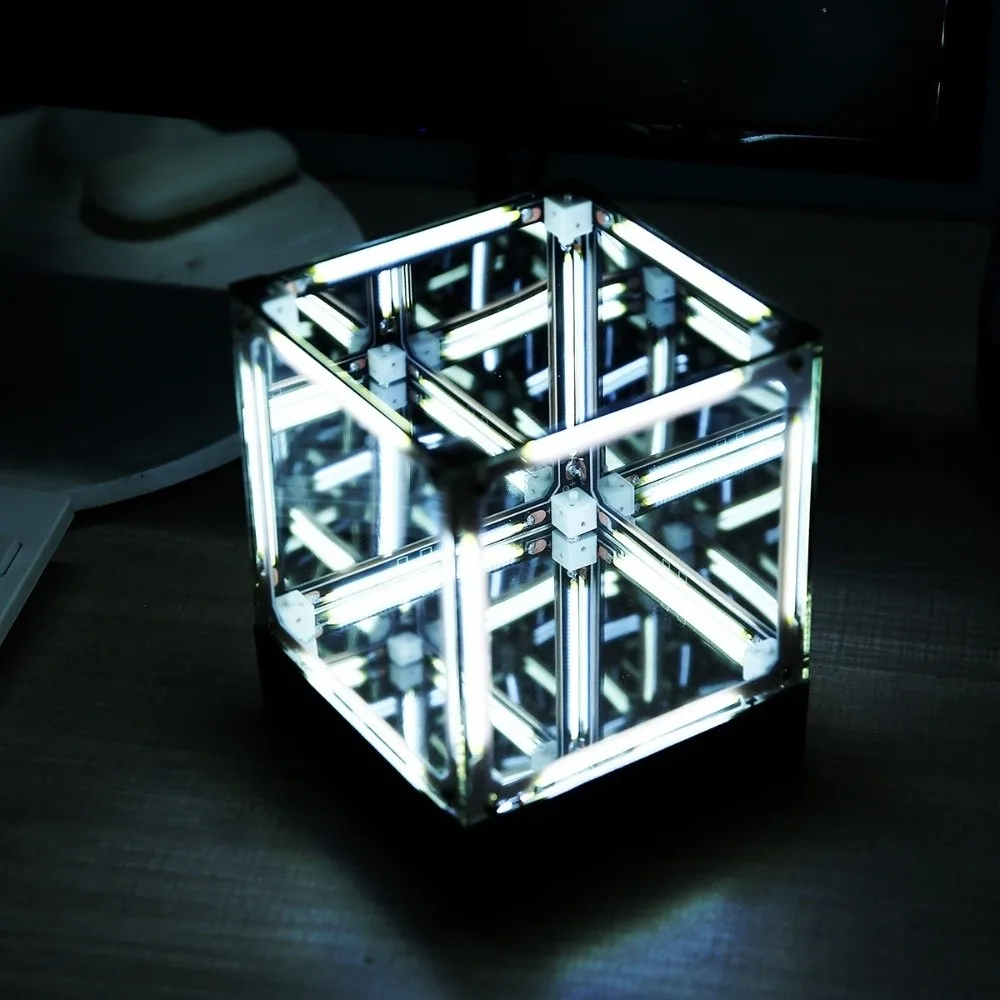 Фото Настольный светильник Maglev Technology: Прозрачный куб с LED-подсветкой, 4D ночник Maglev Hypercube №5