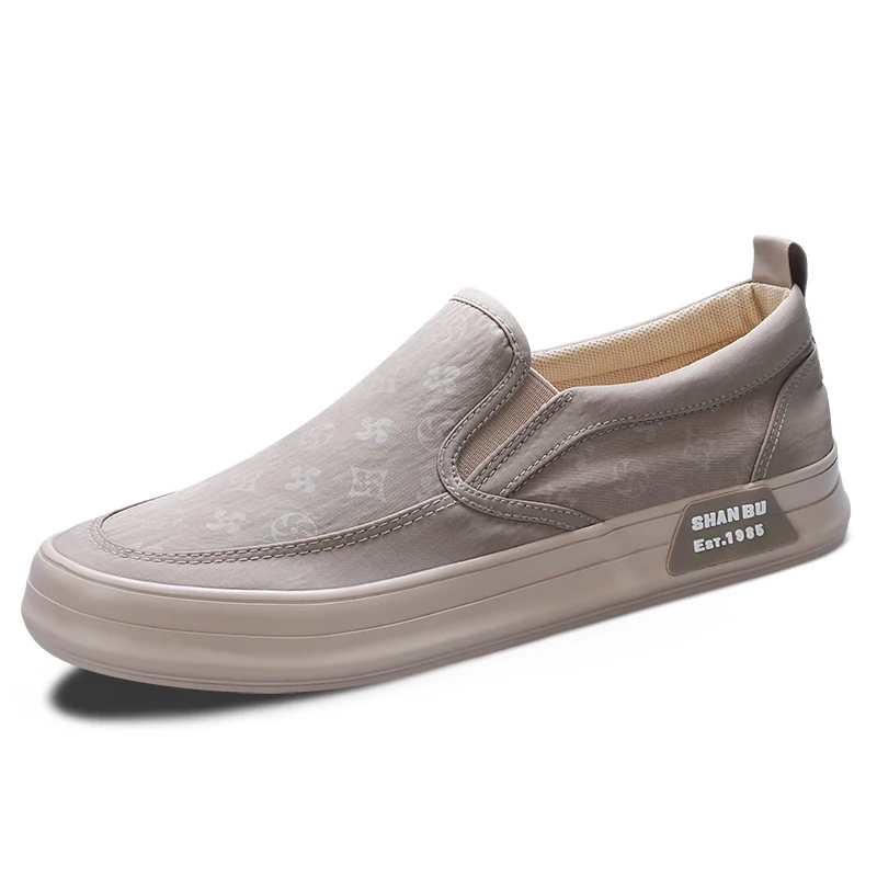 Рисунок 5 - Мужские туфли на плоской подошве