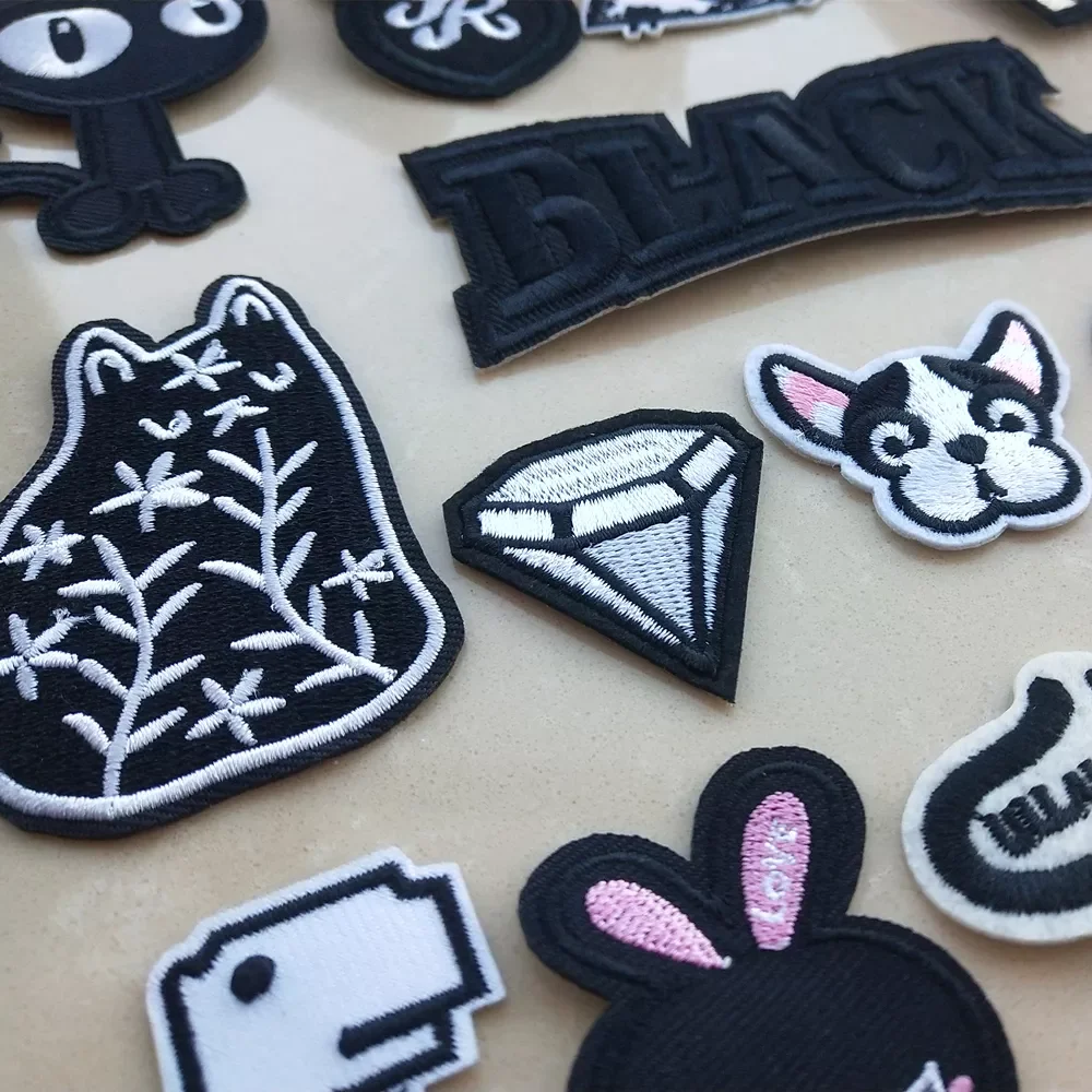 

Fashion Embroidery Patches for Clothes Jacket Jeans Appliques Stickers Clothing Badges Iron on Patch Black White Animal Letter