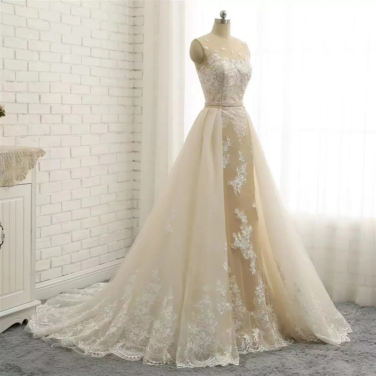 

Mermaid Prom Dress Bateau Lace Appliques Sleeveless Detachable Train Lace Plus Size Bridal Gowns Party Tailor Vestino De Novia