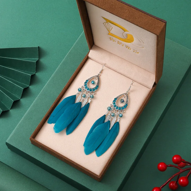 

Vintage Long Water Drop Feather Earrings for Women Elegant Insert Rhinestone Crystal Bead Leaf Tassel Earring Female Jewelry