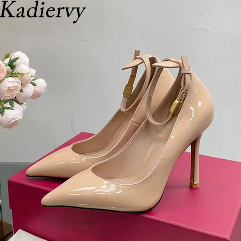 

Женские туфли-лодочки из лакированной кожи, на высоком каблуке