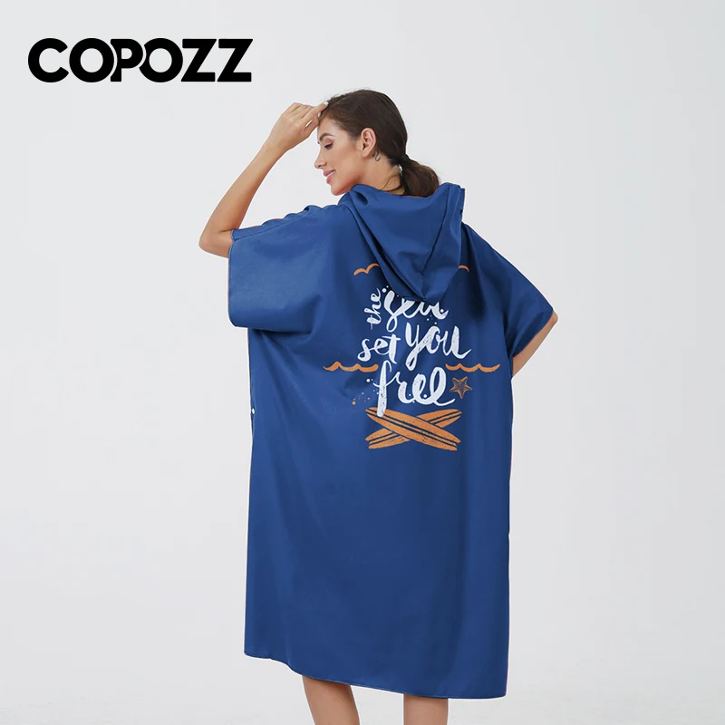 Фото COPOZZ пончо для серфинга, Сменное полотенце, пляжное одеяло для взрослых, сменный костюм, халат для серфинга, плавания, Быстросохнущий Халат с капюшоном из микрофибры №3
