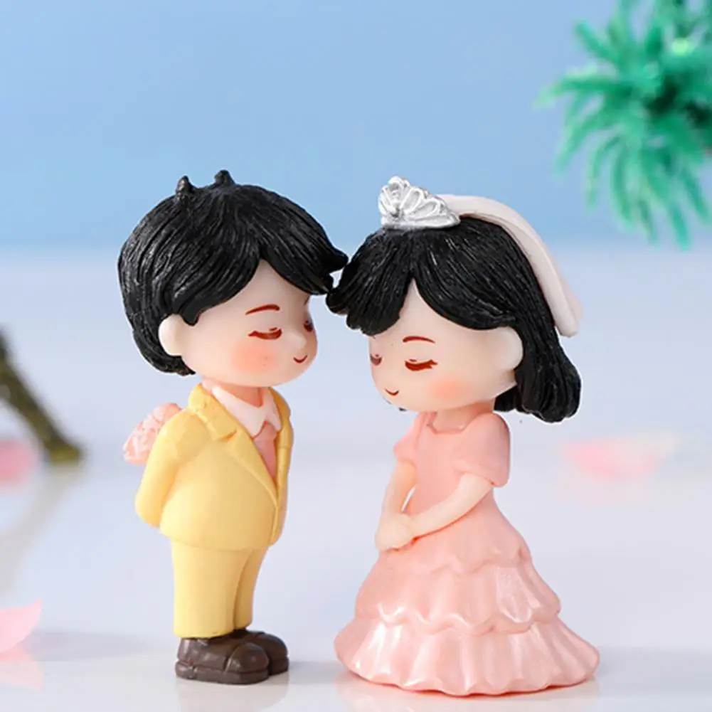 

Decorative Elegant Miniature Wedding Dress Lover Sculpture Home Decor Marriage Supplies