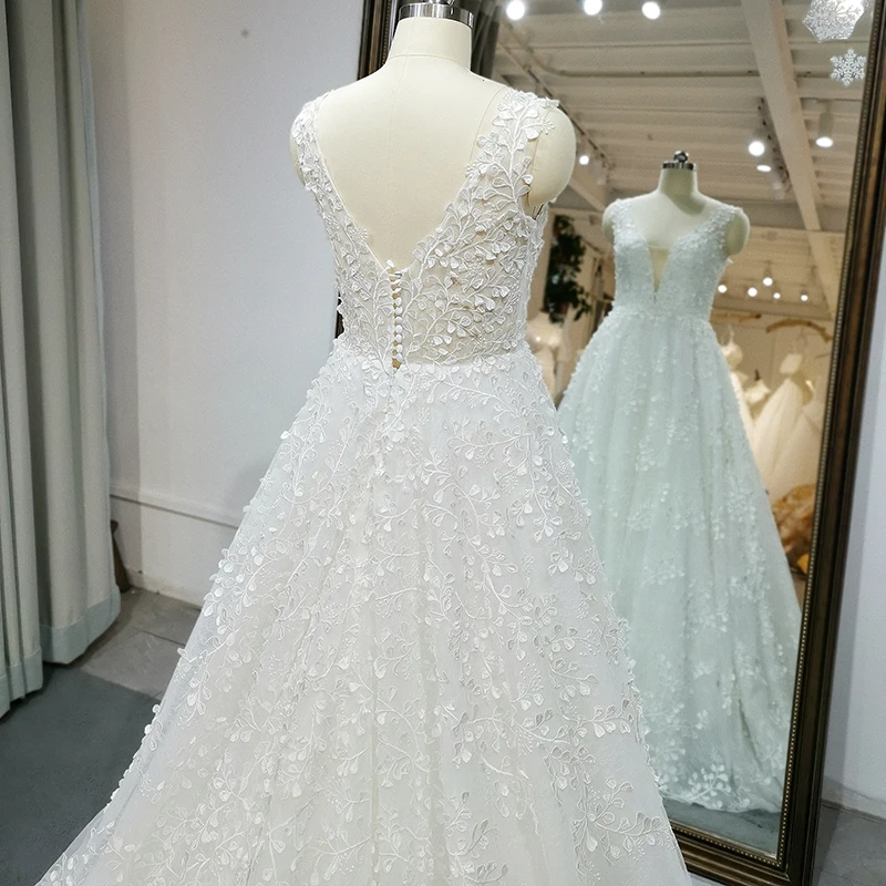 Женское свадебное платье с V-образным вырезом без рукавов