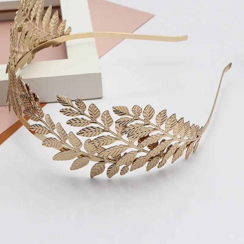 

Gold Leaf Crown Bride Hair Band Baroque Bridesmaid Head Band Hair Ornament Wedding Decor for Weddings Bride To Be Bridal Shower