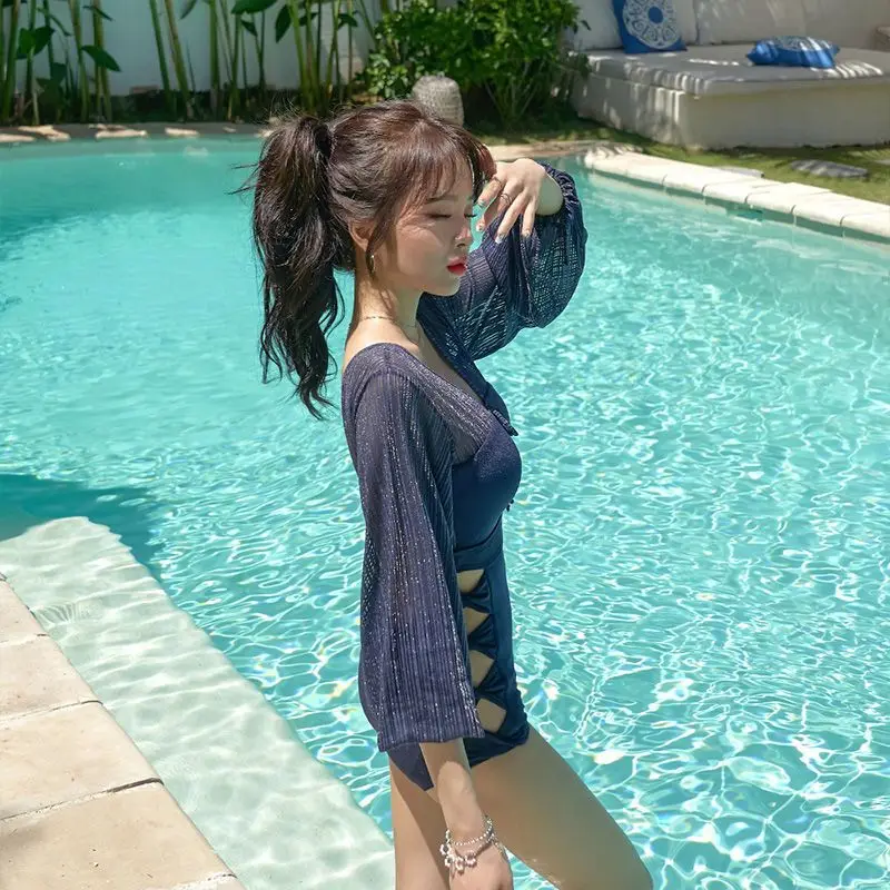 

Swimwear Female Simple Mesh Stitching Student Conservative Cover Belly Long-Sleeved One-Piece Chest Gathered Hot Spring Swimsuit