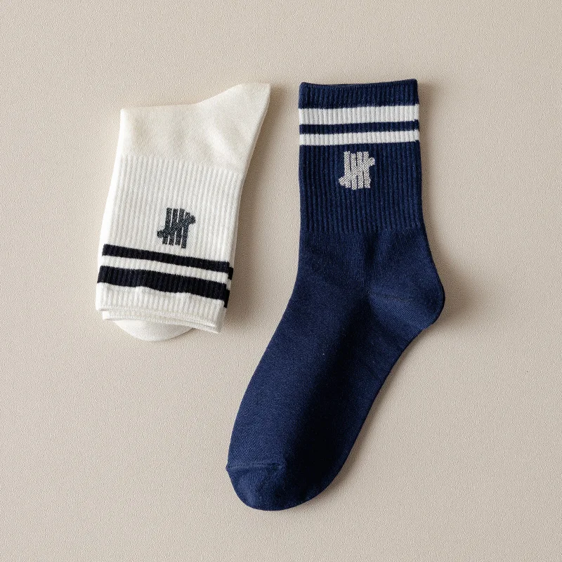 Осенние и зимние белые мужские носки однотонные хлопковые простые до середины