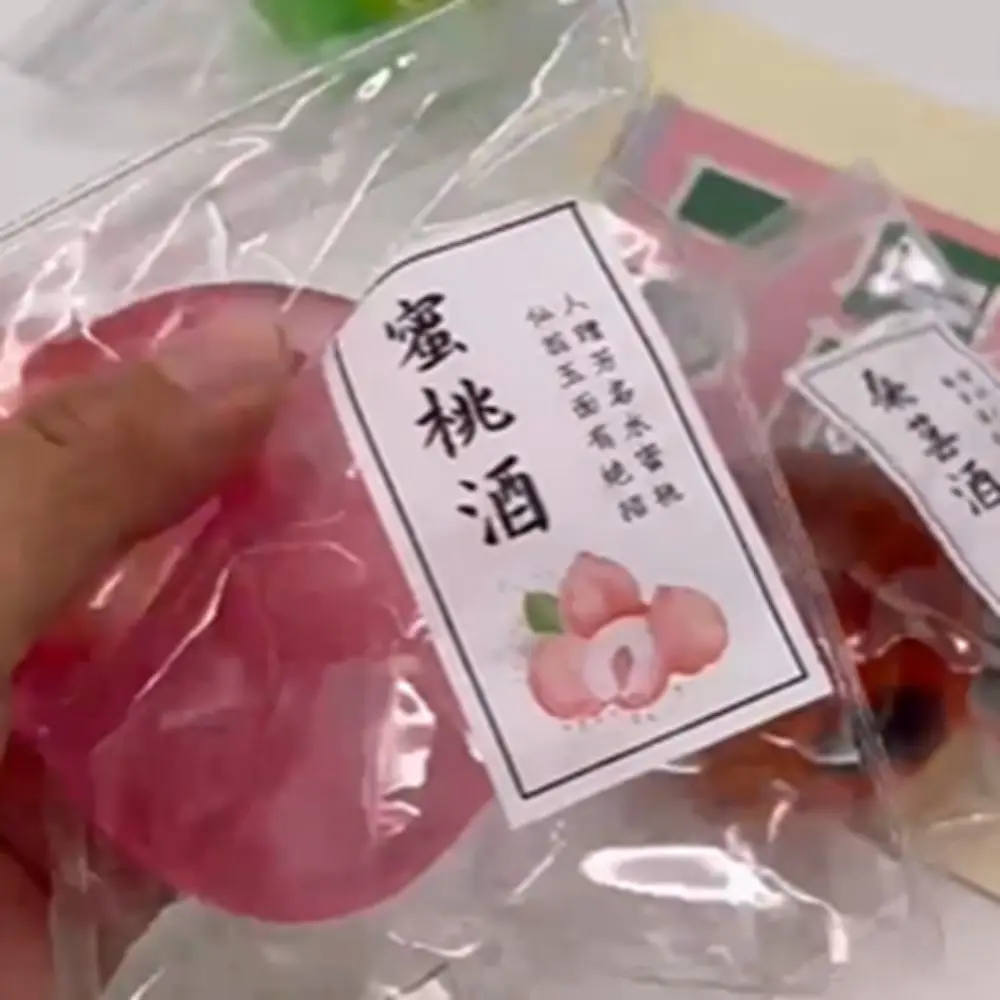 Забавная свежая игрушка для сжимания фруктовое вино зеленое сливовое снятия