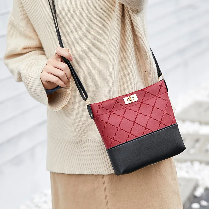 

New Women Shoulder Bag Luxury Handbags Women Bags Designer Version Luxury Wild Girls Small Square Messenger Bag