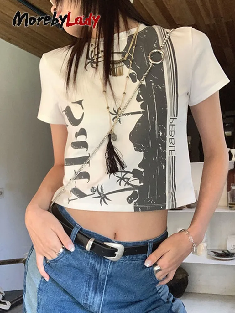 

Morebylady Grunge T-shirt Women White Graphic Tees Short Sleeve Y2k Vintage Crop Top Female Streetwear Summer Tee Tops Korean