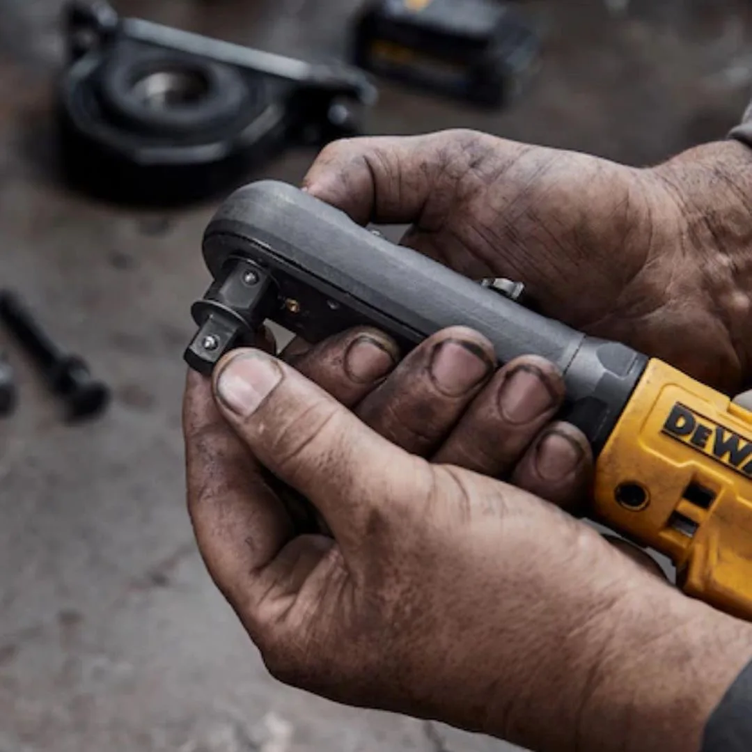 Беспроводной бесщеточный гайковерт DEWALT DCF510