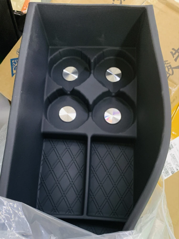 

Автомобильный силиконовый ящик для хранения в холодильнике для Lynk & Co 900 2024, водонепроницаемый нескользящий лоток для хранения, фиксированный силиконовый коврик для салона автомобиля