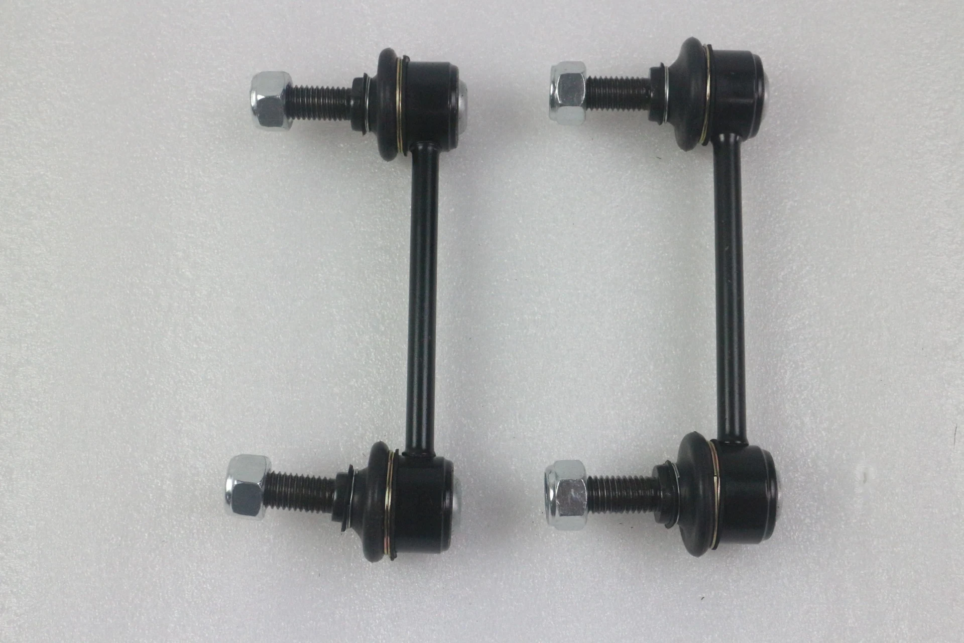 Пара задних Противоскользящих звеньев для Ford Tourneo Connect 2002-2013 1332463 X2 4436609