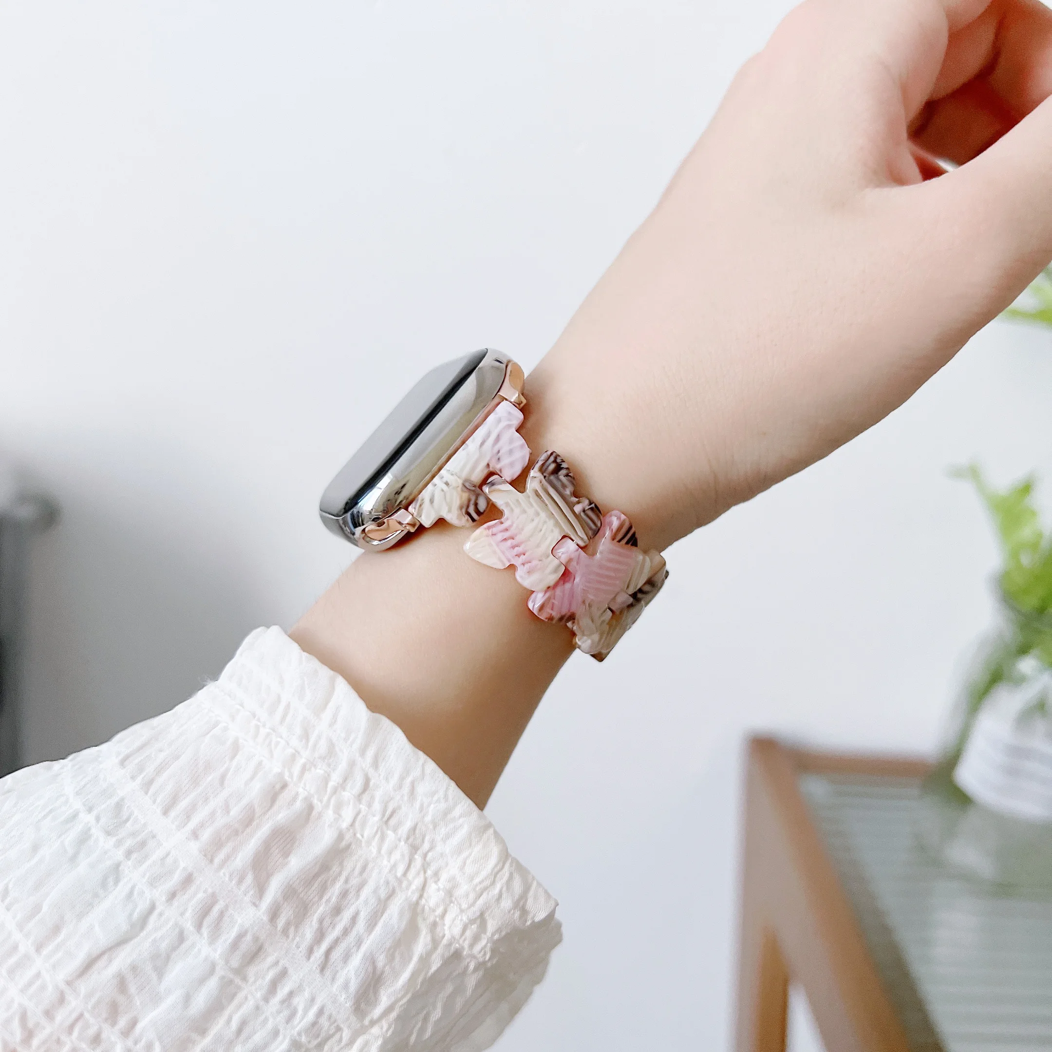 Butterfly Resin Watchband for apple watch band 40mm 44mm 41mm 45mm woman watch strap for iWatch Series 4 5 6 SE 7 8 Ultra 49mm