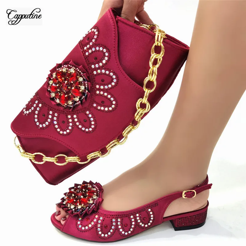 

Wine Woman Lower Heels Shoes And Bag Set To Match African Ladies Summer Sandals With Handbag Sandalias De Mujer Sac CR805