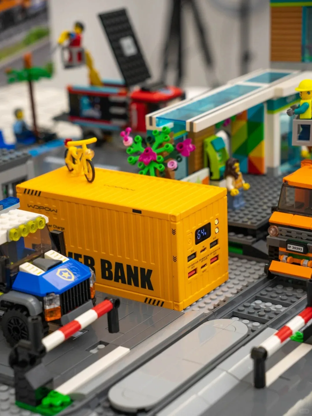 Фото Внешний аккумулятор Wopow Creative Container PD35 50000 мАч с интеллектуальным цифровым дисплеем и быстрой зарядкой 22.5 Вт №4