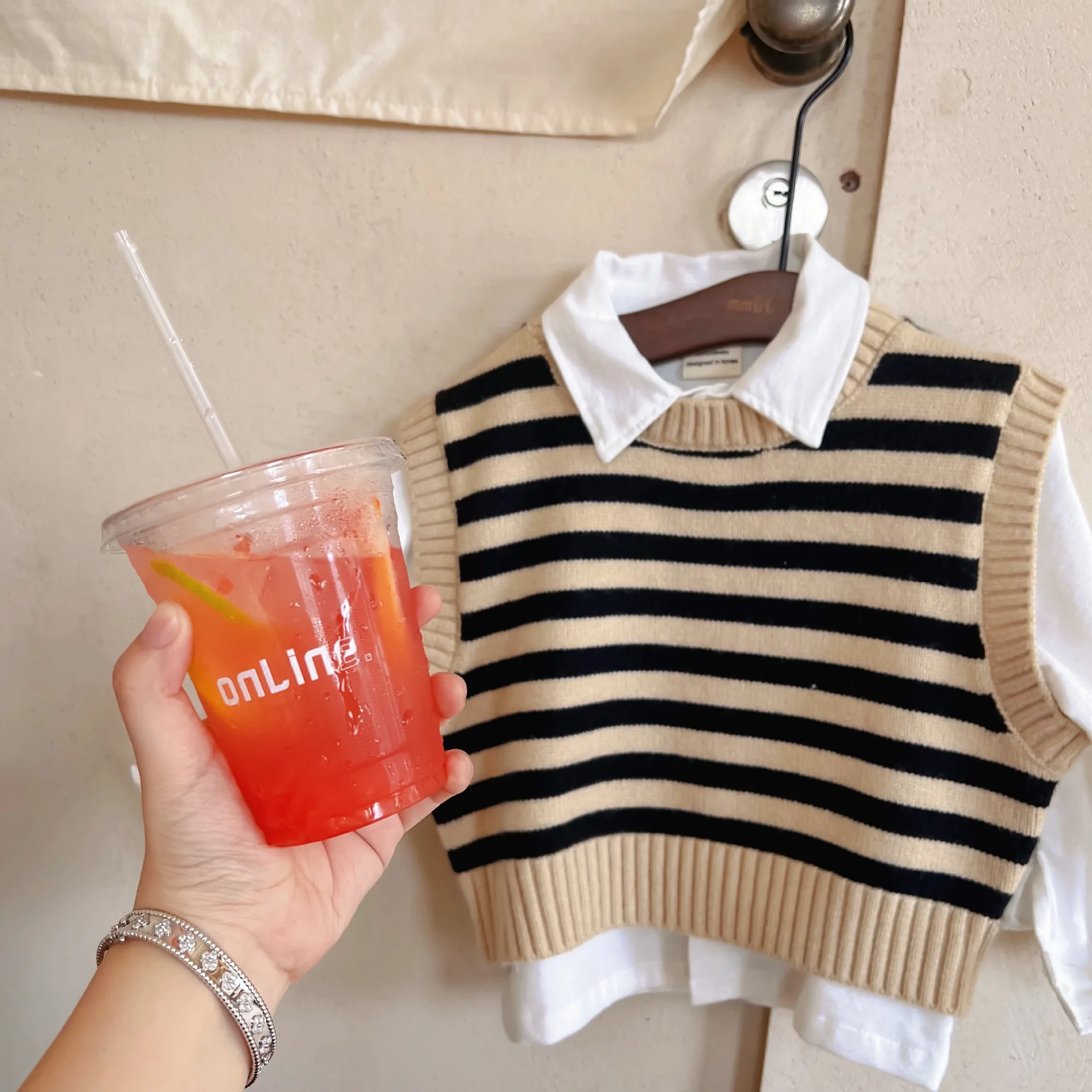

2022 Autumn New Children Sleeveless Knit Vest Boys Girls Striped Sweater Casual Kids Knitted Vest Sweater Baby Clothes