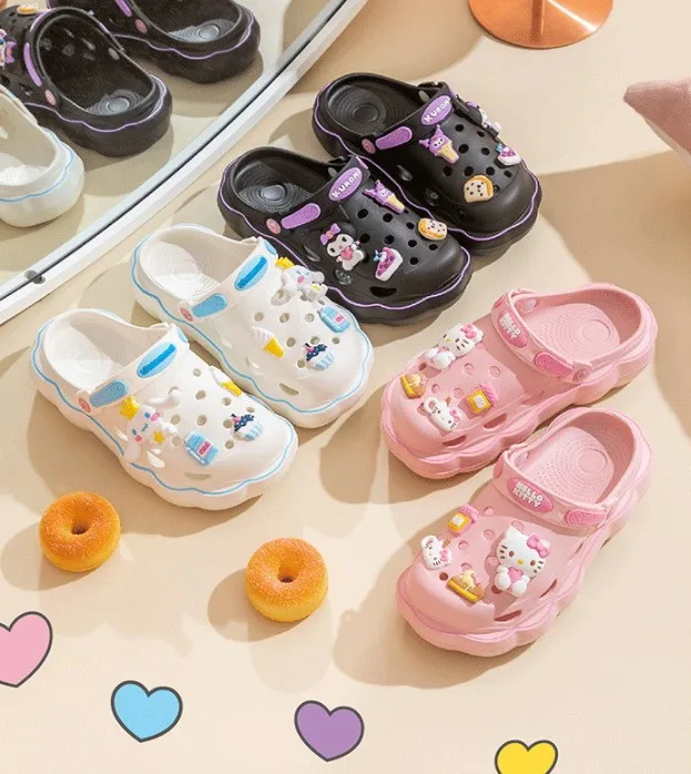 

Kawaii Kuromi Hello Kitty Cinnamoroll Anime Adult Hole Shoe Garden Slipper Cartoon Anti Slip Home Indoor Lover Slipper Wholesale