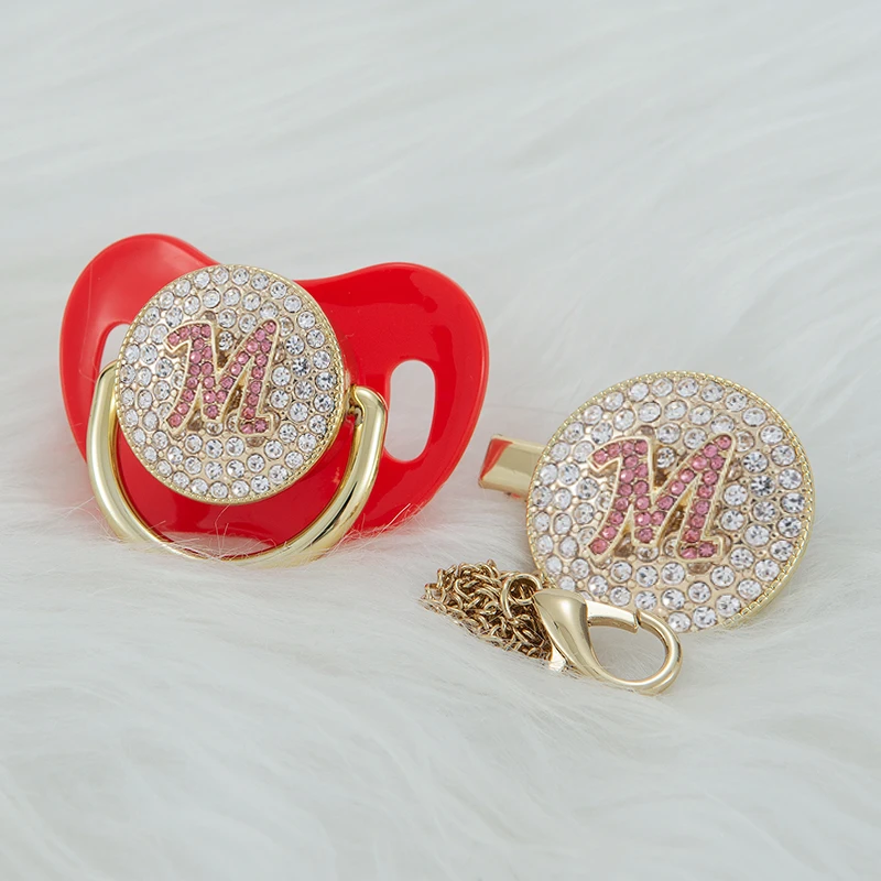 

Миокар, Роскошные блестящие красные 3D инициалы, розовая буква М, блестящая соска и пустышка, зажим, не содержит Бисфенол А, манекен, украшение, уникальный подарок