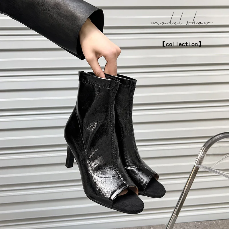 Крутые ботинки с открытым носком Новинка лета 2022 короткие из лакированной кожи