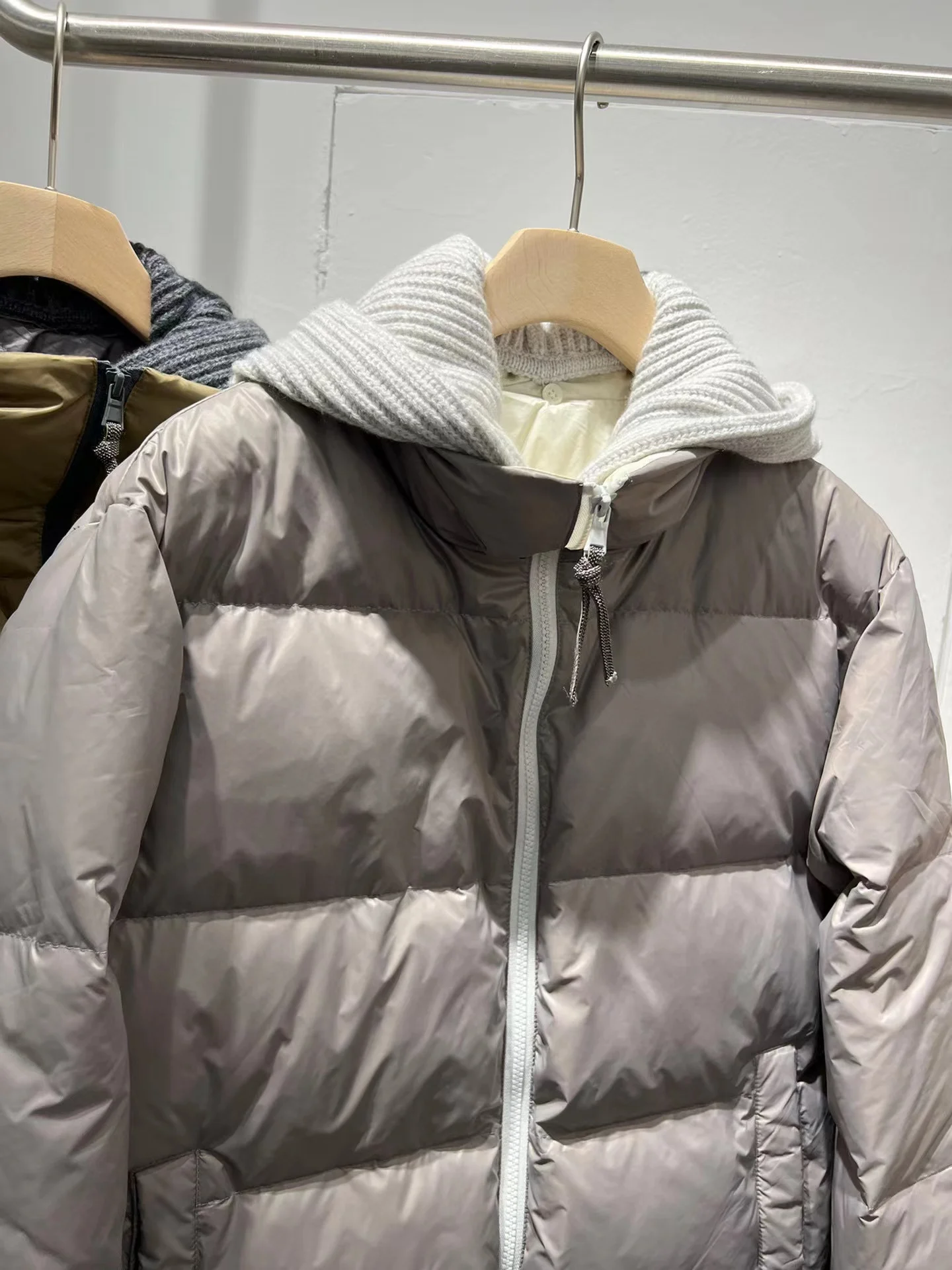 Пальто-бомбер на гусином пуху кашемир высокое качество