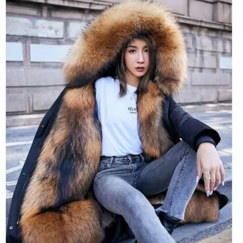 Fur Coat The Imitation Thickened To Keep Warm. In Winter, The Detachable Style Can Overcome The Female Raccoon Dog's Fur Liner