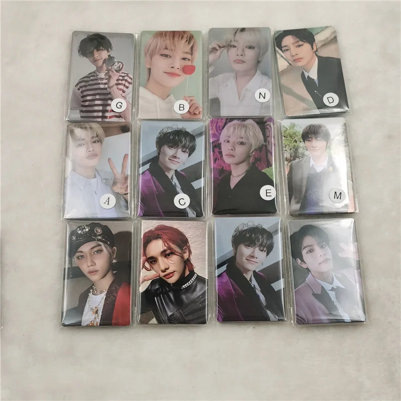 

KPOP Stray Kids Photocard Set MAXIDENT Album LOMO Card Postcard Felix Hyunjin Bangchan Lee Know Han Fans Collection