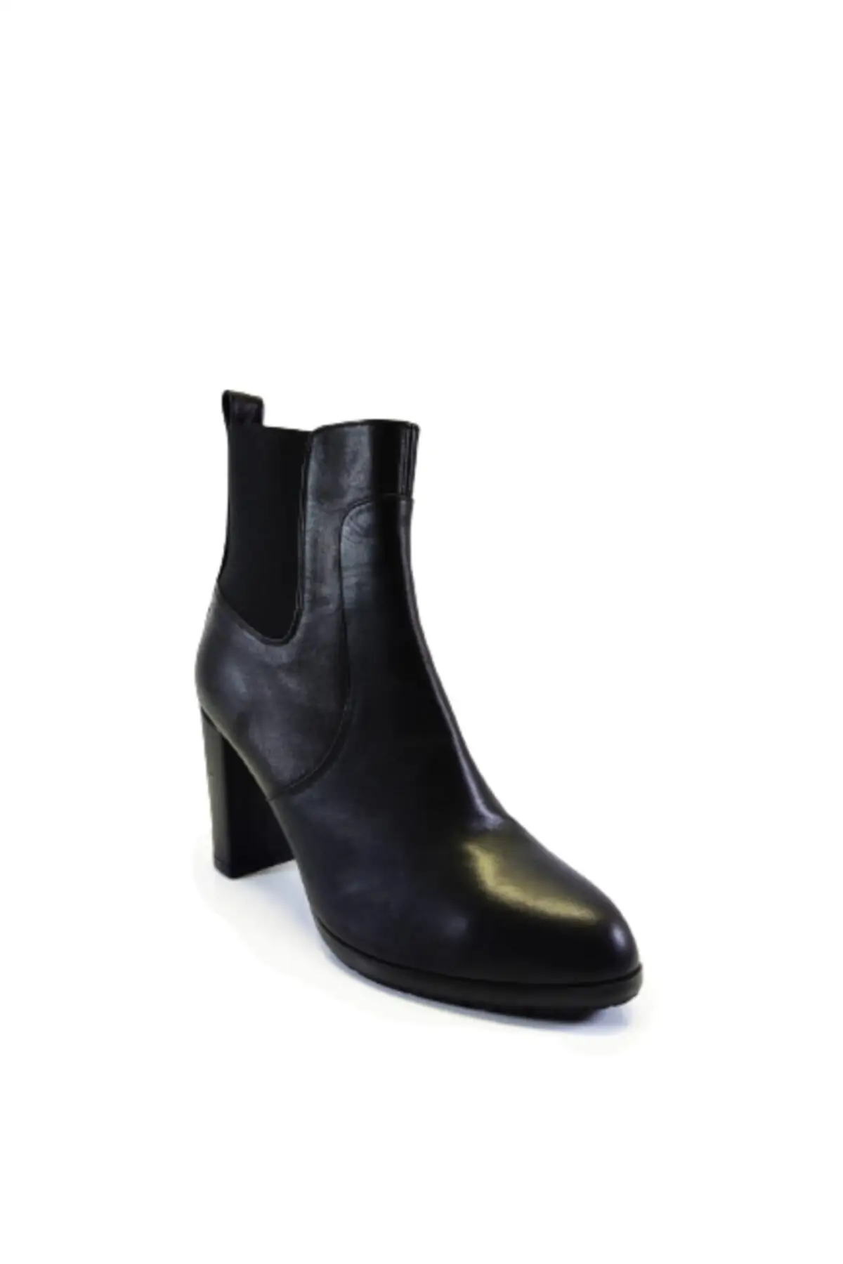 

Женские сапоги на высоком каблуке из натуральной кожи