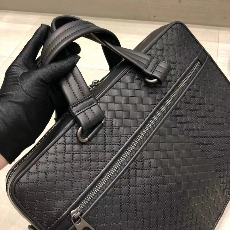 genuine leather briefcase Computer package Business casual men's bag Men's portable shoulder bag Inclined shoulder bag  cowhide