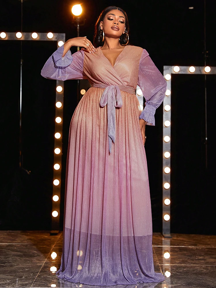 Женское платье-макси с круглым вырезом большого размера