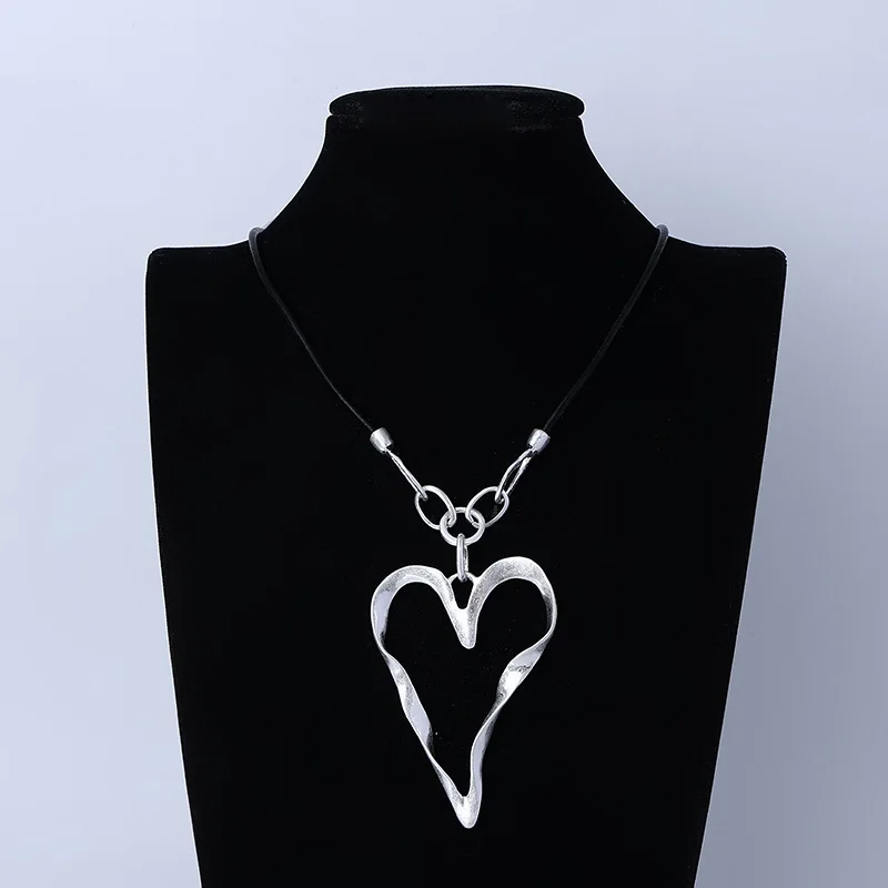 

ALLYES Charm Big Hollow Heart Necklace Pendant Silver Color Metal Love Leather Necklace Chain Jewelry Valentine's Day Gifts