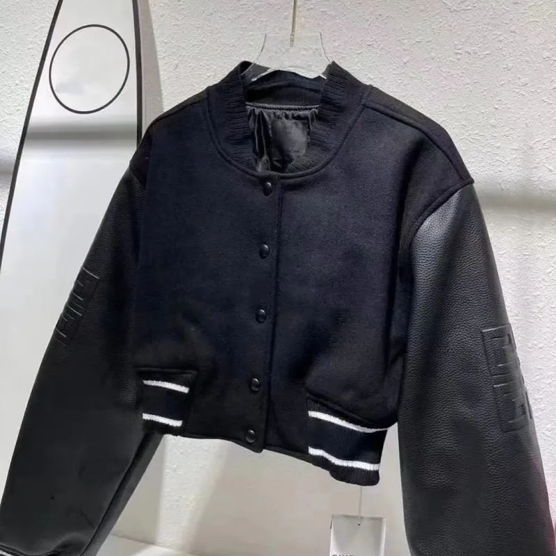 

New baseball uniforms for fall/Winter 2022