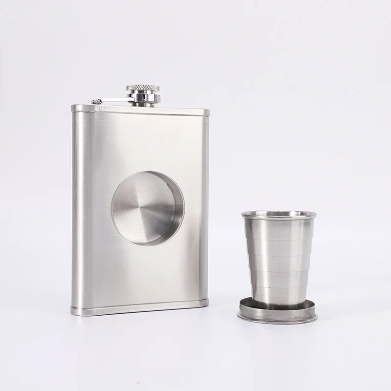 8 Oz Whiskey Vodka Wine Hip Flask with Foldable Cup Set Alcohol Drinking Pocket Vodka Bottle Pot Bridesmaid Gift Liquor Bottle