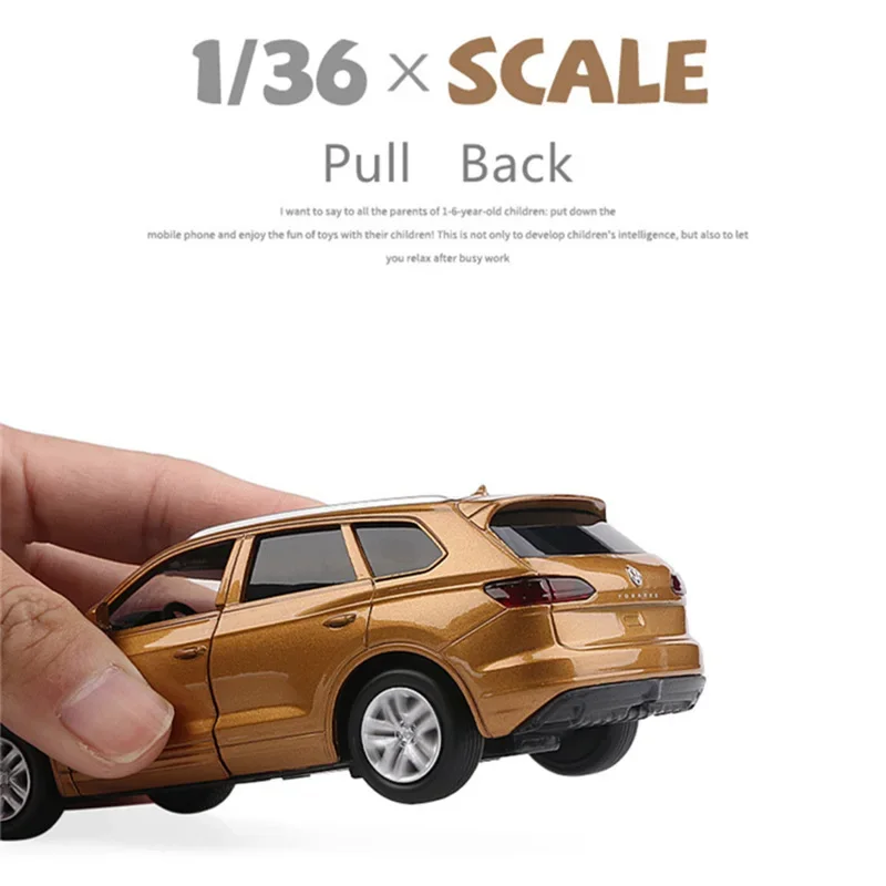 Модель автомобиля из сплава с изображением Volkswagen Touareg SUV 1:36