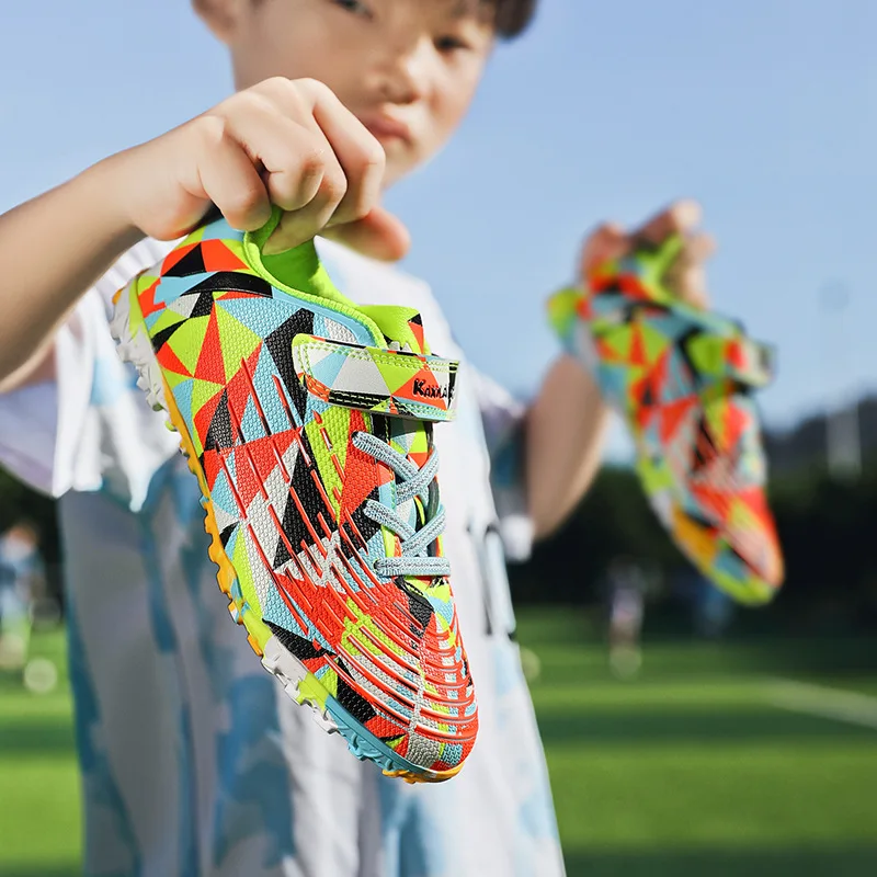 Children's football shoes low-top colorful leather broken nail children's shoes training shoes grass training shoes enlarge